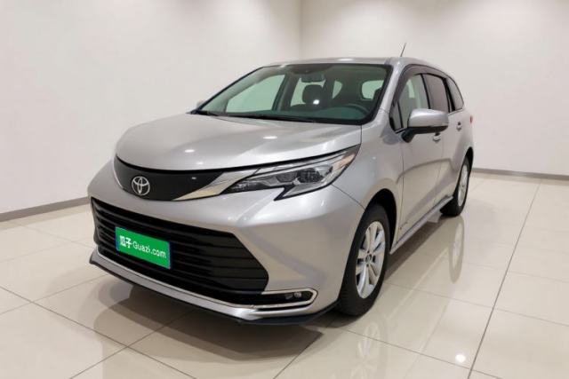 Toyota SIENNA 2023 2.5L Hybrid Comfort Edition d’occasion