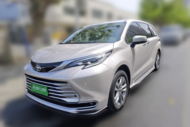 Used Toyota SIENNA 2023 2.5L Hybrid Luxury Edition
