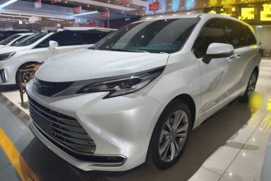 Used Toyota SIENNA 2023 2.5L Hybrid Deluxe Edition