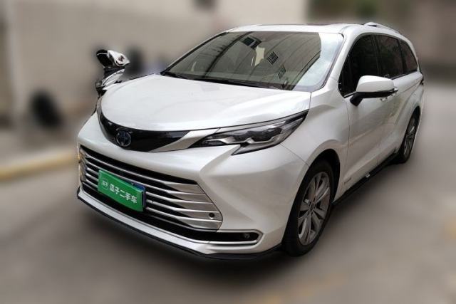 Used Toyota SIENNA 2023 2.5L Hybrid Platinum Edition