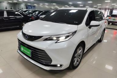 Used Toyota SIENNA 2023 2.5L Hybrid Deluxe Edition