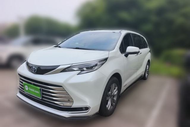 Used Toyota SIENNA 2023 2.5L Hybrid Deluxe Edition