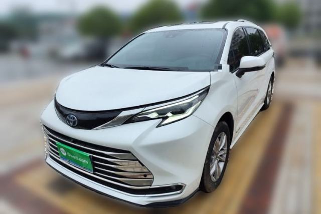 Used Toyota SIENNA 2023 2.5L Hybrid Comfort Edition