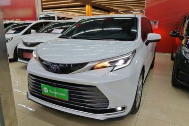 Used Toyota SIENNA 2023 2.5L Hybrid Deluxe Edition