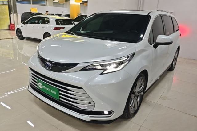 Used Toyota SIENNA 2023 2.5L Hybrid Platinum Edition