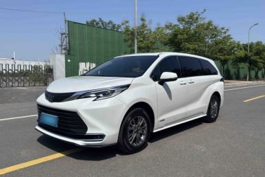 Used Toyota SIENNA 2023 2.5L Hybrid Comfort Edition