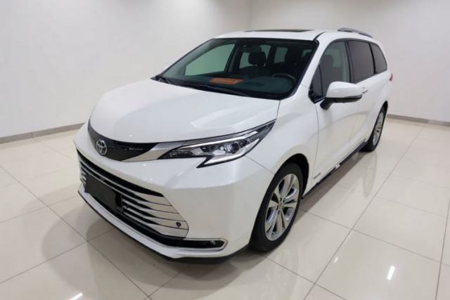 Toyota SIENNA 2023 2.5L Hybrid Platinum Edition usado