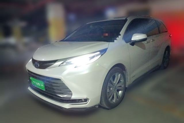 Used Toyota SIENNA 2023 2.5L Hybrid Deluxe Edition