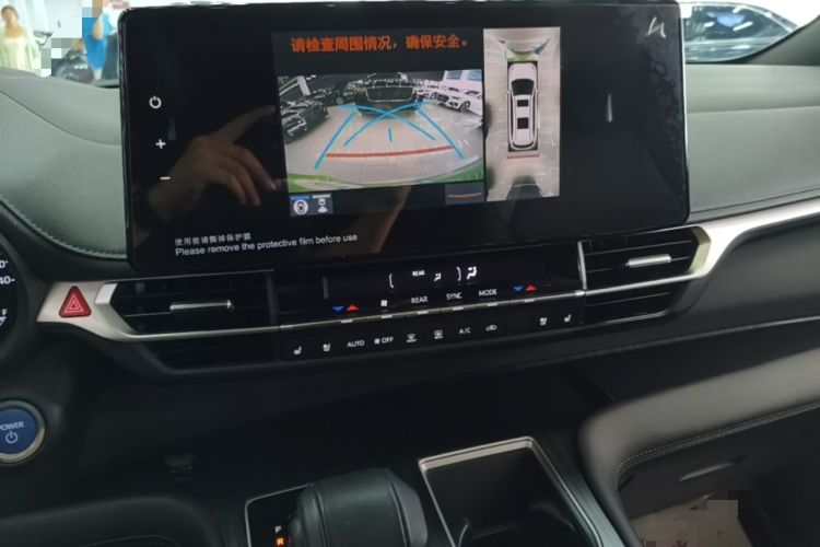 Used Toyota SIENNA 2023 2.5L Hybrid Deluxe Edition Audio And AC Panel
