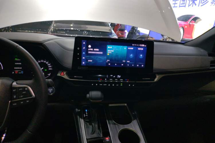 Used Toyota SIENNA 2023 2.5L Hybrid Deluxe Edition Audio And AC Panel