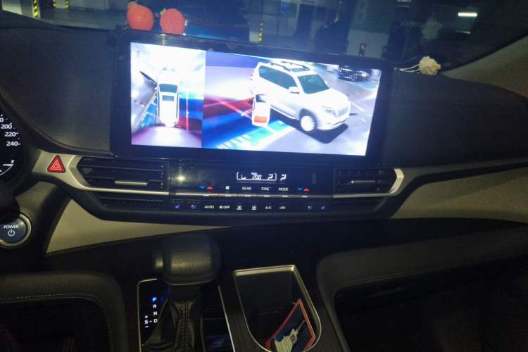 Used Toyota SIENNA 2023 2.5L Hybrid Comfort Edition Audio And AC Panel