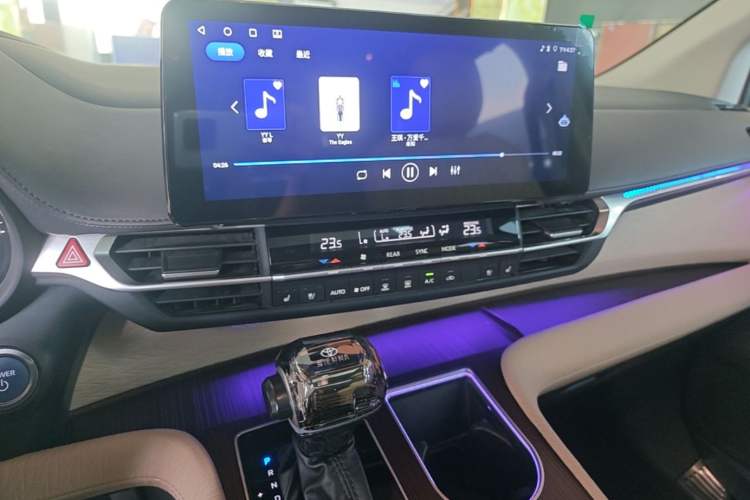 Used Toyota SIENNA 2023 2.5L Hybrid Comfort Edition Audio And AC Panel