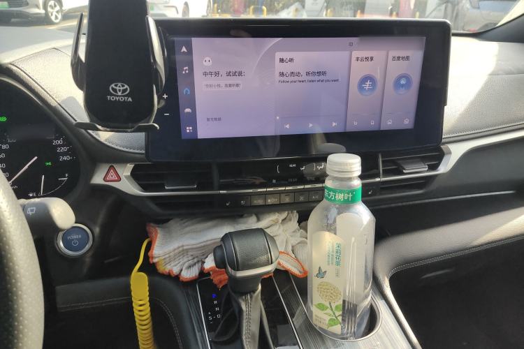 Used Toyota SIENNA 2023 2.5L Hybrid Deluxe Edition Audio And AC Panel