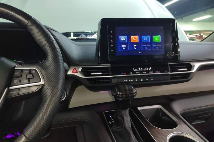 Used Toyota SIENNA 2023 2.5L Hybrid Comfort Edition Audio And AC Panel