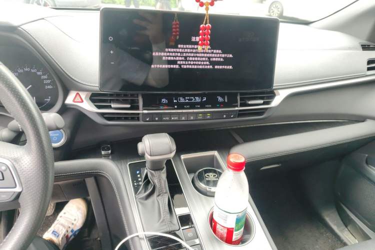 Used Toyota SIENNA 2023 2.5L Hybrid Deluxe Edition Audio And AC Panel