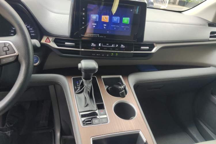 Used Toyota SIENNA 2023 2.5L Hybrid Comfort Edition Audio And AC Panel
