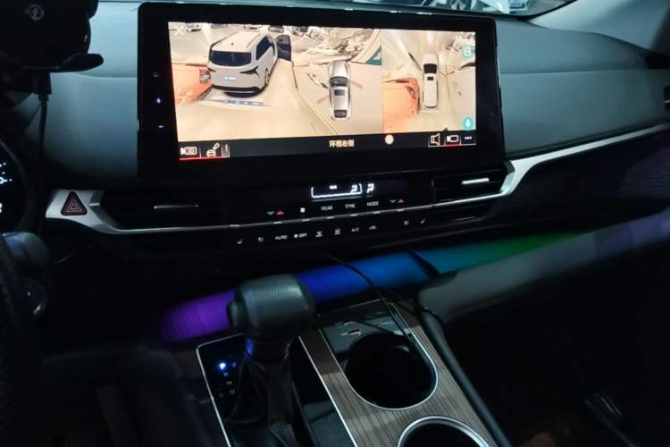Used Toyota SIENNA 2023 2.5L Hybrid Comfort Edition Audio And AC Panel