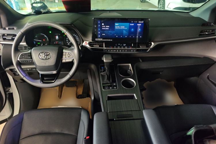 Used Toyota SIENNA 2023 2.5L Hybrid Deluxe Edition Center Console