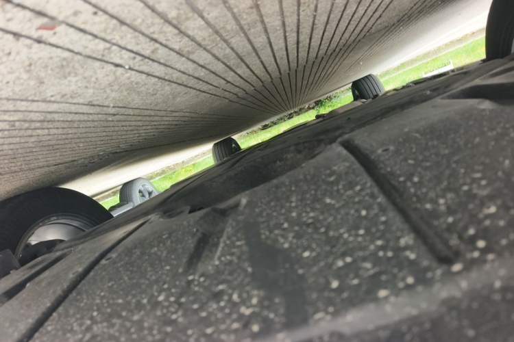 Used Toyota SIENNA 2023 2.5L Hybrid Deluxe Edition Chassis Front
