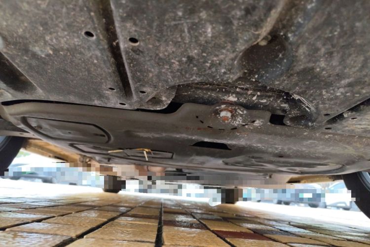 Used Toyota SIENNA 2023 2.5L Hybrid Comfort Edition Chassis Front
