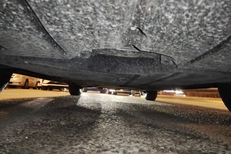 Used Toyota SIENNA 2023 2.5L Hybrid Comfort Edition Chassis Front