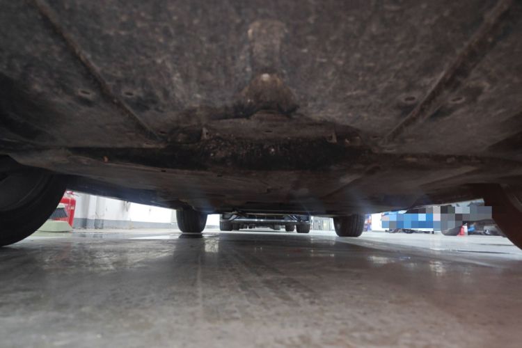 Used Toyota SIENNA 2023 2.5L Hybrid Deluxe Edition Chassis Front