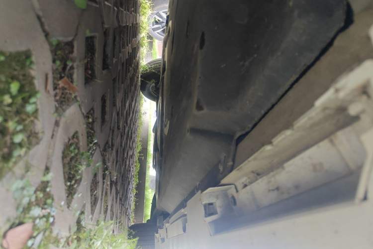 Used Toyota SIENNA 2023 2.5L Hybrid Comfort Edition Chassis Front Left