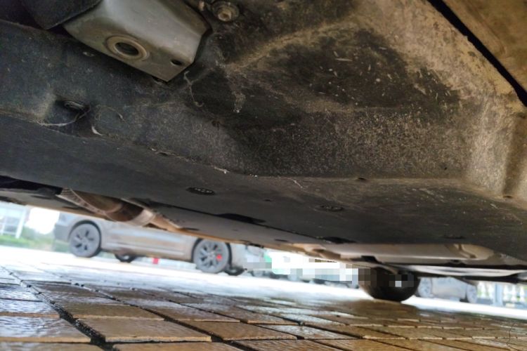 Used Toyota SIENNA 2023 2.5L Hybrid Comfort Edition Chassis Front Left