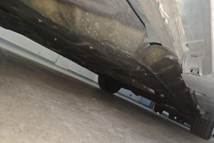 Used Toyota SIENNA 2023 2.5L Hybrid Comfort Edition Chassis Front Left