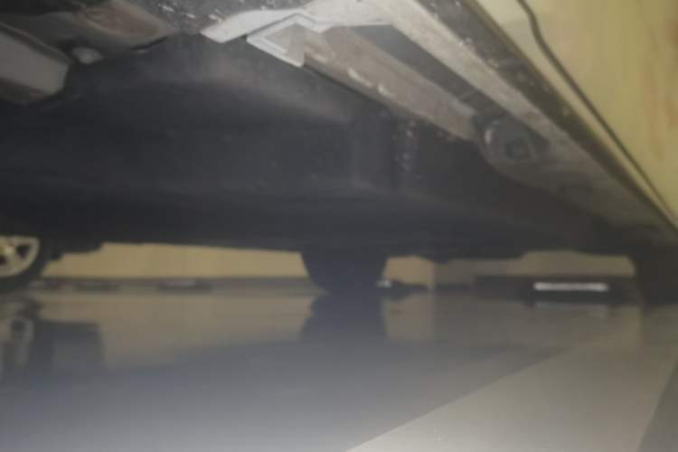 Used Toyota SIENNA 2023 2.5L Hybrid Deluxe Edition Chassis Front Left