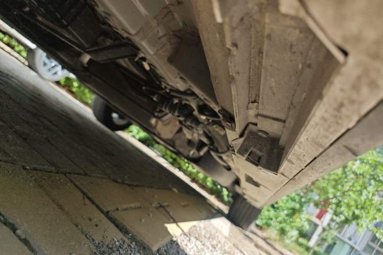 Used Toyota SIENNA 2023 2.5L Hybrid Deluxe Edition Chassis Front Left
