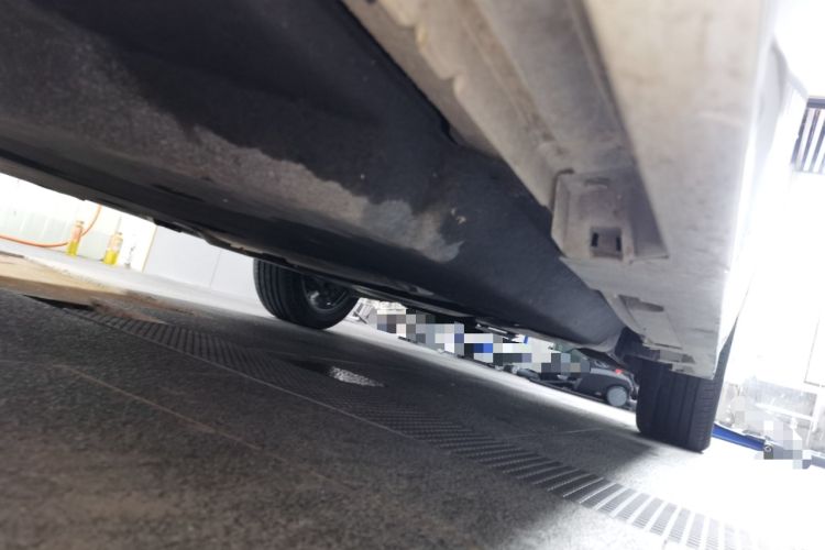 Used Toyota SIENNA 2023 2.5L Hybrid Comfort Edition Chassis Front Left