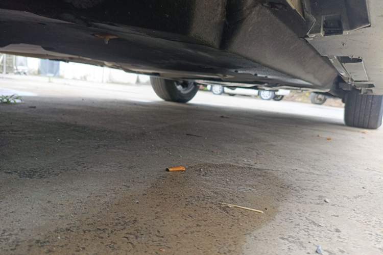 Used Toyota SIENNA 2023 2.5L Hybrid Comfort Edition Chassis Front Left