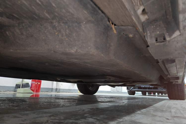 Used Toyota SIENNA 2023 2.5L Hybrid Deluxe Edition Chassis Front Left