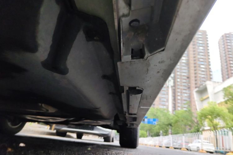 Used Toyota SIENNA 2023 2.5L Hybrid Comfort Edition Chassis Front Left