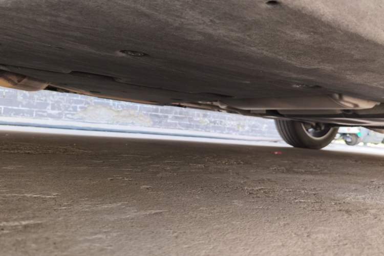 Used Toyota SIENNA 2023 2.5L Hybrid Deluxe Edition Chassis Front Left