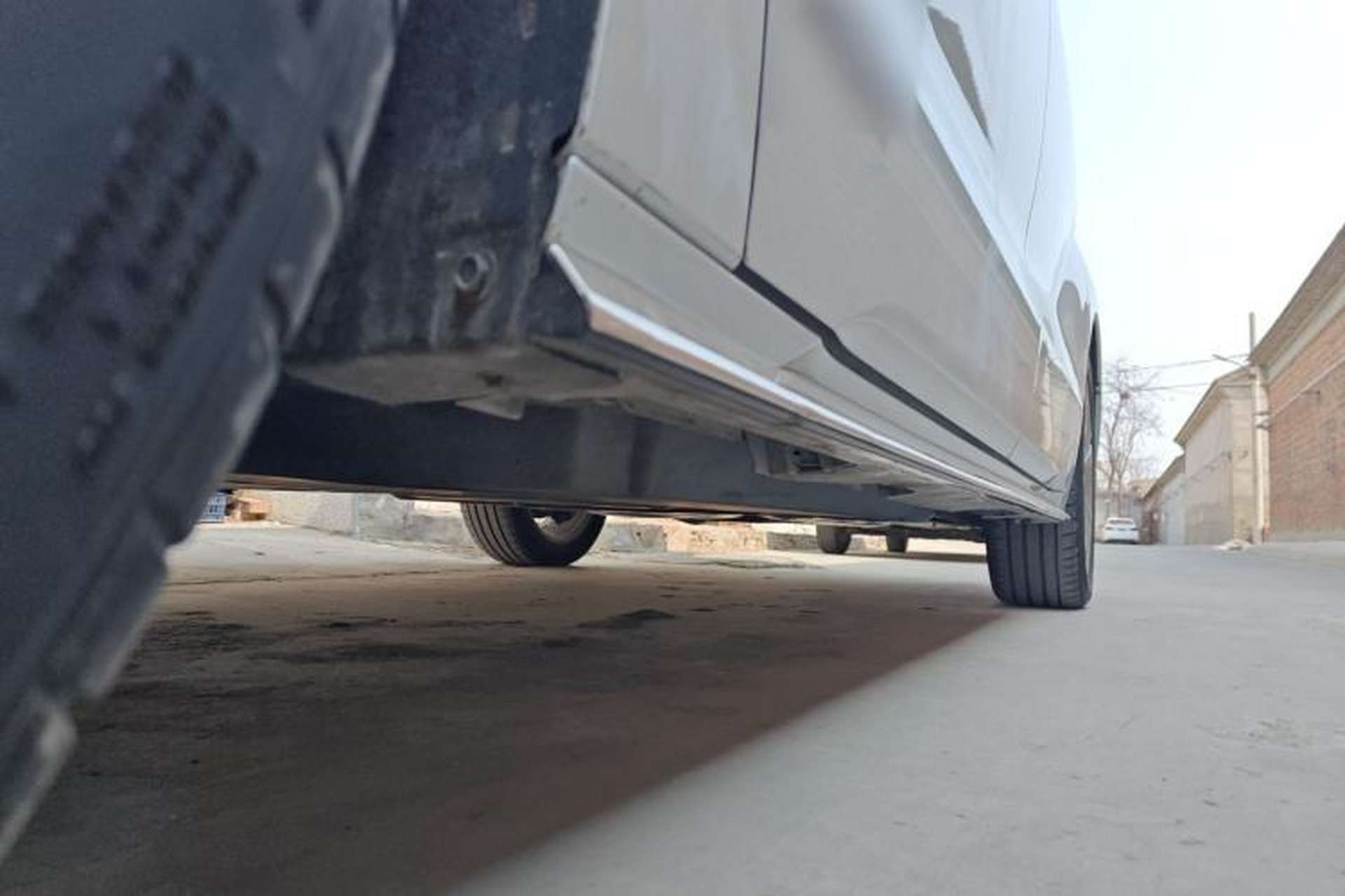 Used Toyota SIENNA 2023 2.5L Hybrid Deluxe Edition Chassis Front Left