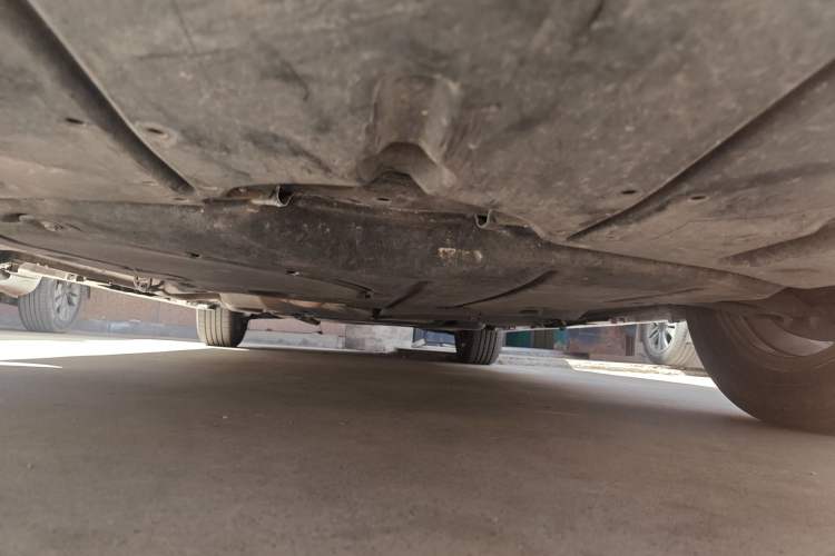 Used Toyota SIENNA 2023 2.5L Hybrid Comfort Edition Chassis Front