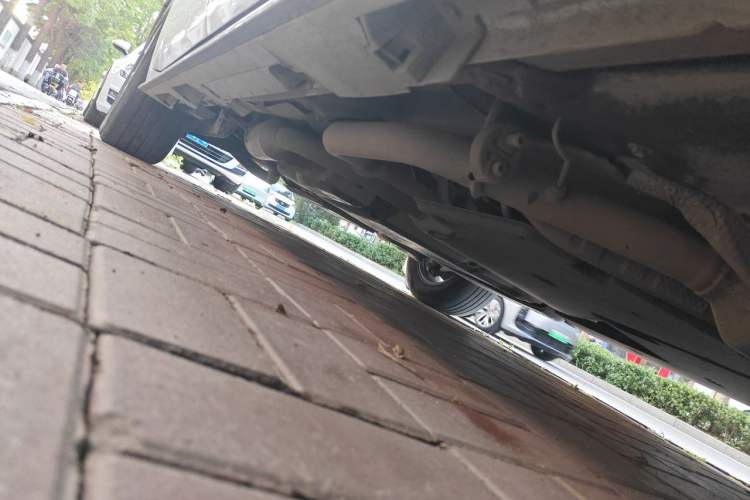 Used Toyota SIENNA 2023 2.5L Hybrid Luxury Edition Chassis Front Right