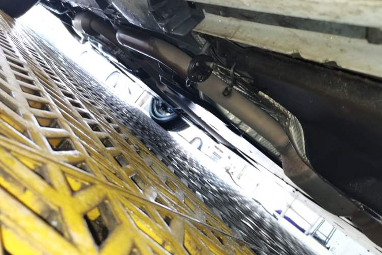 Used Toyota SIENNA 2023 2.5L Hybrid Deluxe Edition Chassis Front Right