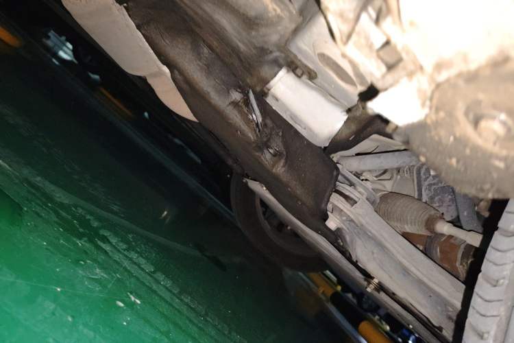 Used Toyota SIENNA 2023 2.5L Hybrid Deluxe Edition Chassis Front Right