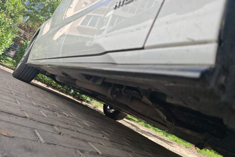 Used Toyota SIENNA 2023 2.5L Hybrid Deluxe Edition Chassis Front Right