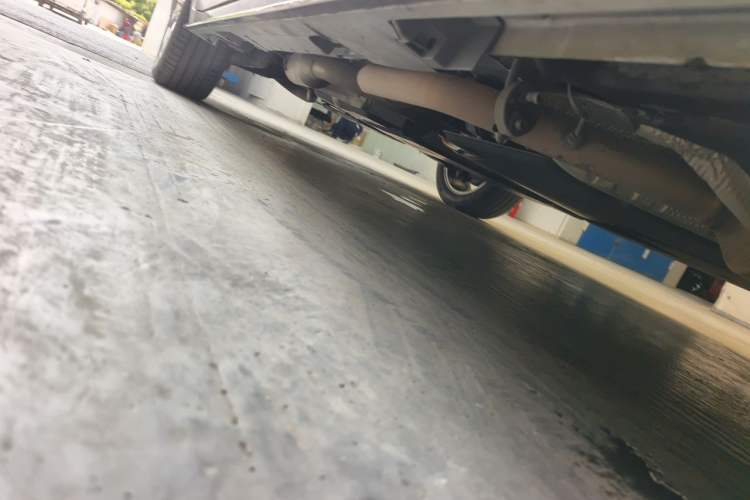 Used Toyota SIENNA 2023 2.5L Hybrid Deluxe Edition Chassis Front Right