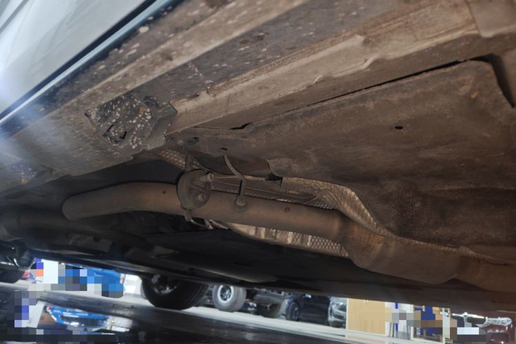 Used Toyota SIENNA 2023 2.5L Hybrid Deluxe Edition Chassis Front Right