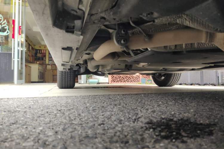 Used Toyota SIENNA 2023 2.5L Hybrid Comfort Edition Chassis Front Right