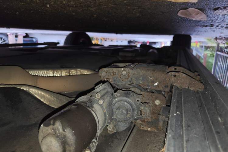 Used Toyota SIENNA 2023 2.5L Hybrid Comfort Edition Chassis Front Right