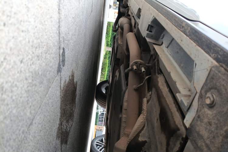 Used Toyota SIENNA 2023 2.5L Hybrid Deluxe Edition Chassis Front Right