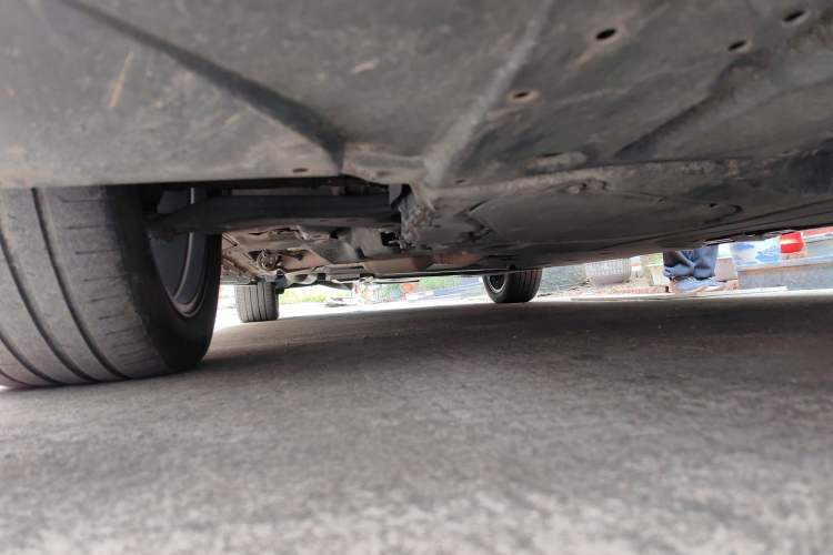 Used Toyota SIENNA 2023 2.5L Hybrid Deluxe Edition Chassis Front Right