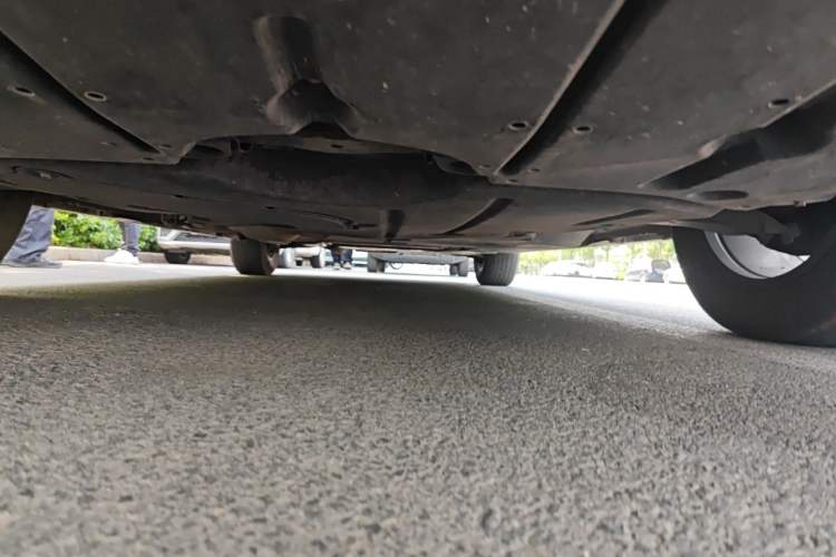 Used Toyota SIENNA 2023 2.5L Hybrid Comfort Edition Chassis Front