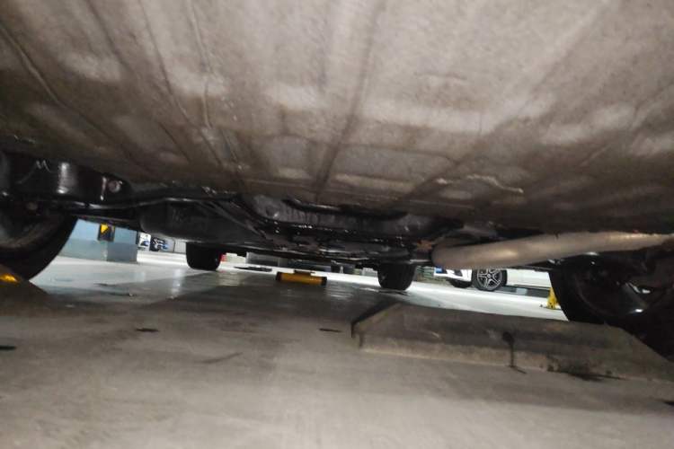 Used Toyota SIENNA 2023 Updated Version 2.5L Hybrid Platinum Edition Chassis Rear